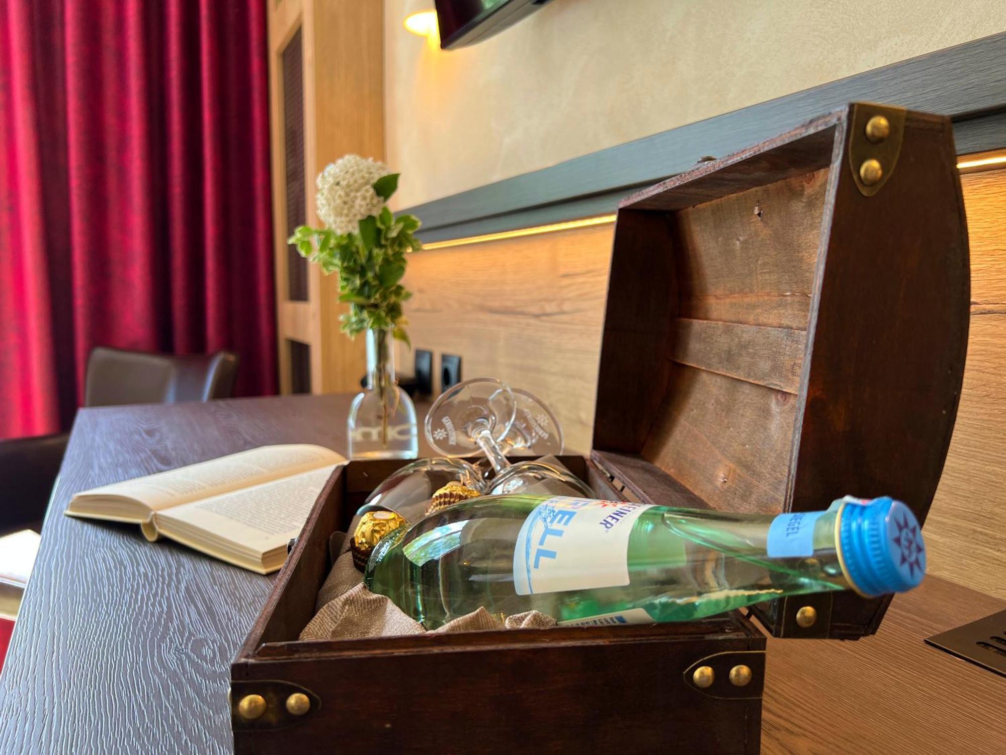 באבה R&R Hotel Stoertebeker מראה חיצוני תמונה
